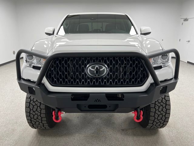Used 2020 Toyota Tacoma SR AWD/4WD image 3
