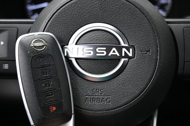 Used 2025 Nissan Pathfinder SV FWD image 45