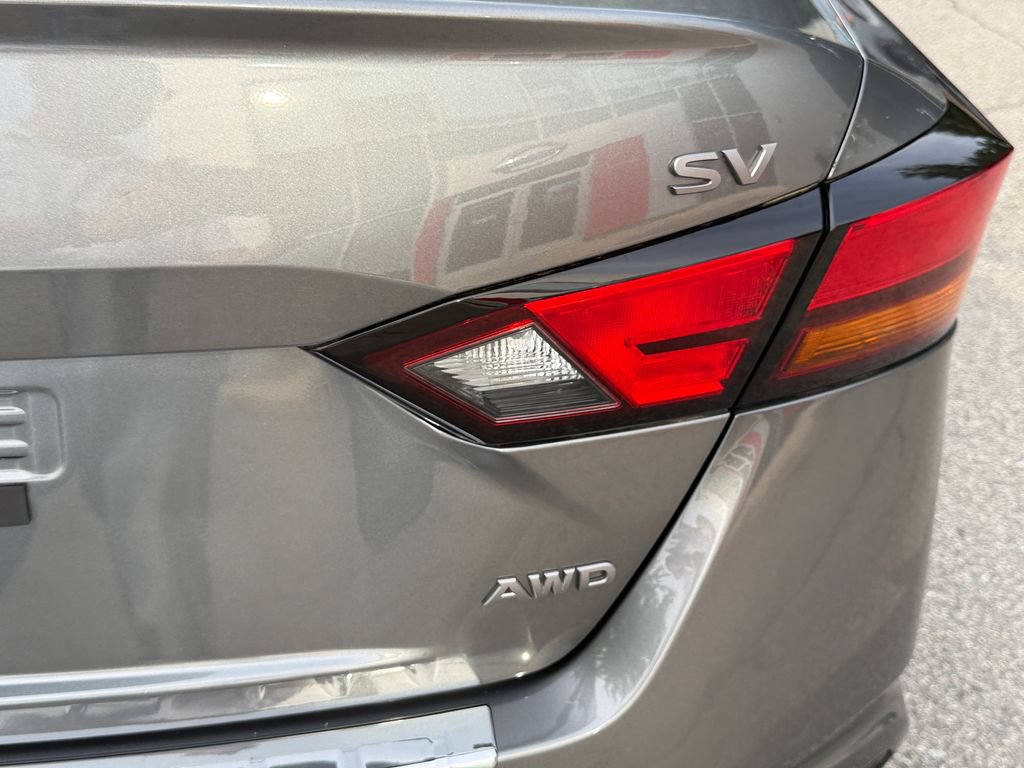 Used 2023 Nissan Altima 2.5 SV AWD/4WD image 28