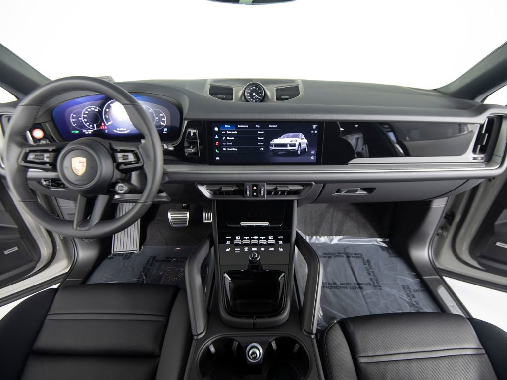 New 2026 Porsche Cayenne S image 30
