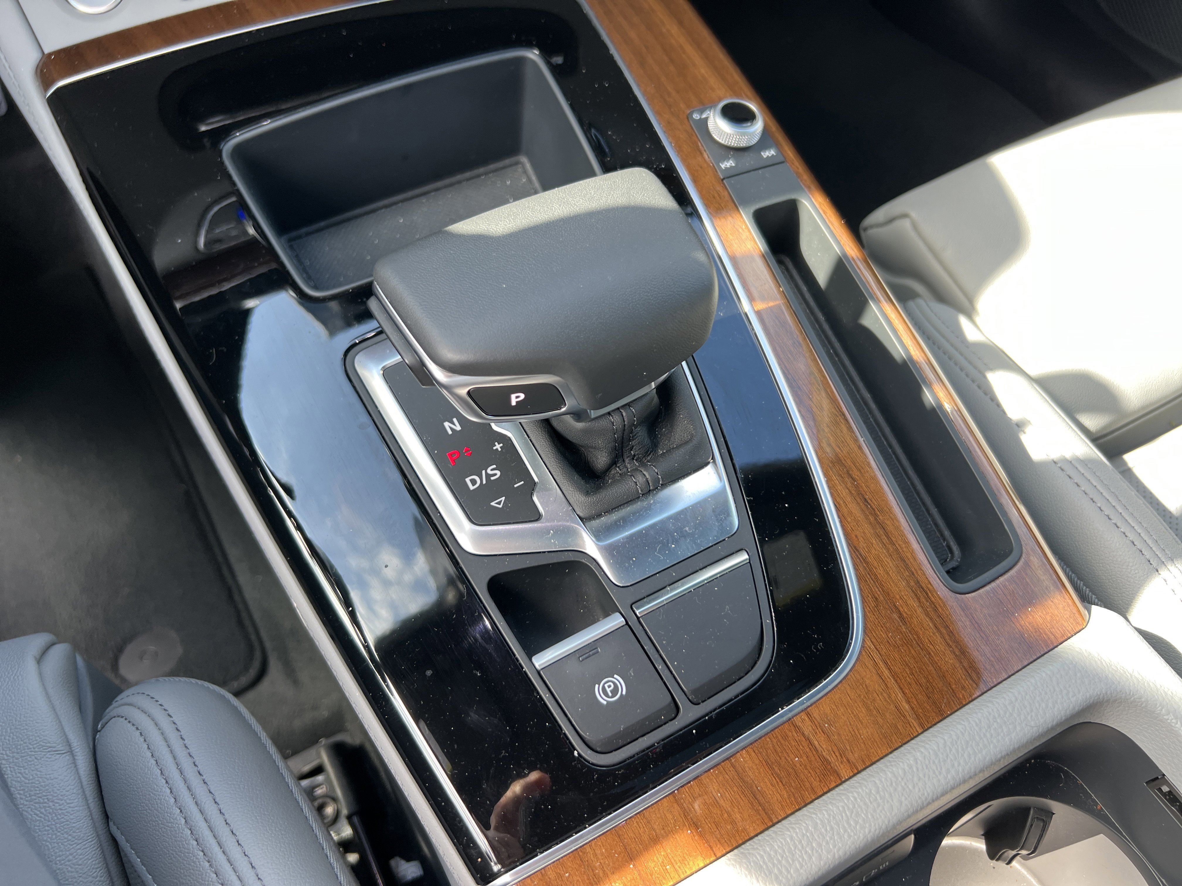 Used 2024 Audi Q5 e Prestige image 19