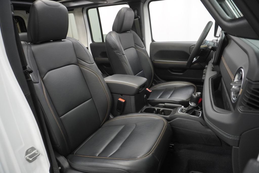Used 2024 Jeep Wrangler Sahara w/ Technology Group image 47