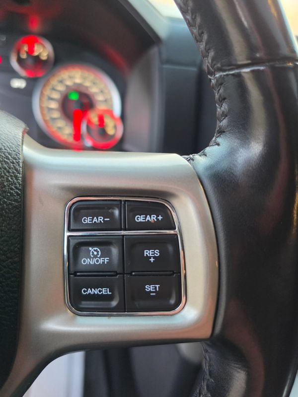 Used 2018 RAM 1500 Laramie w/ Convenience Group AWD/4WD image 12