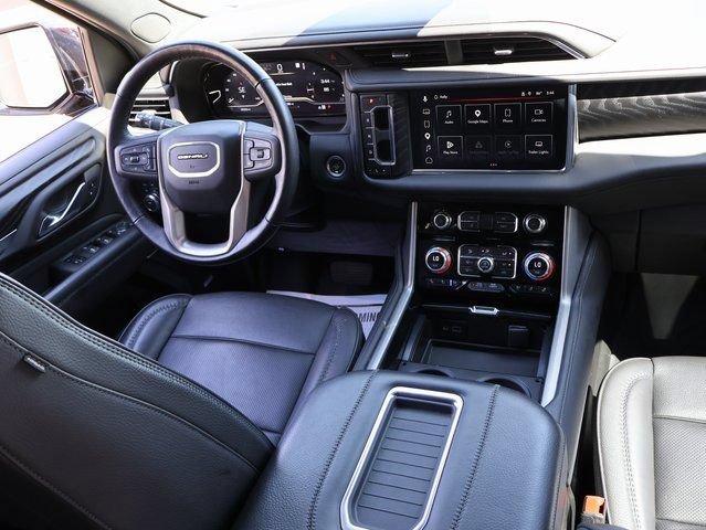 Used 2023 GMC Yukon Denali AWD/4WD image 15