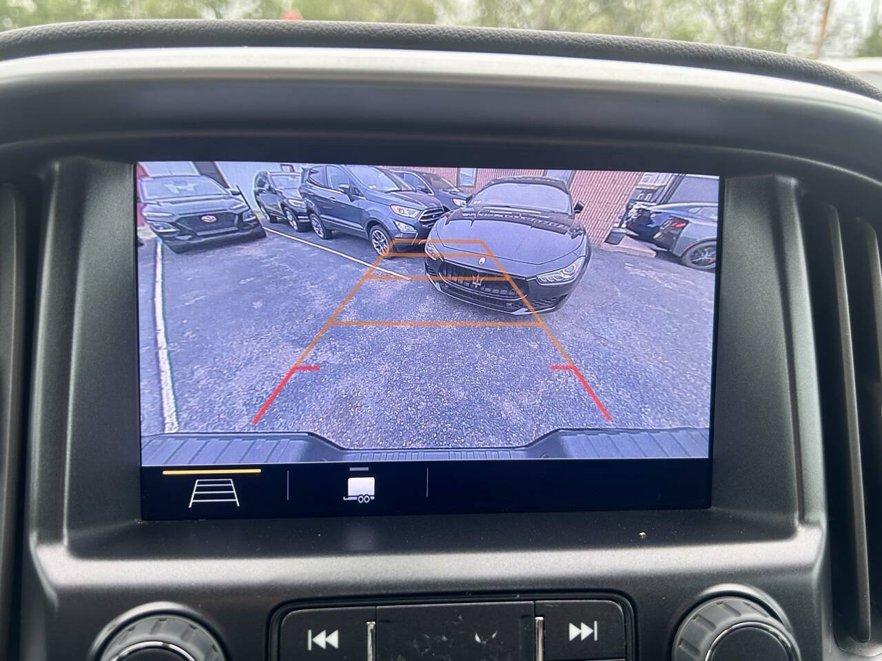 Used 2022 Chevrolet Colorado LT w/ LT Convenience Package AWD/4WD image 25