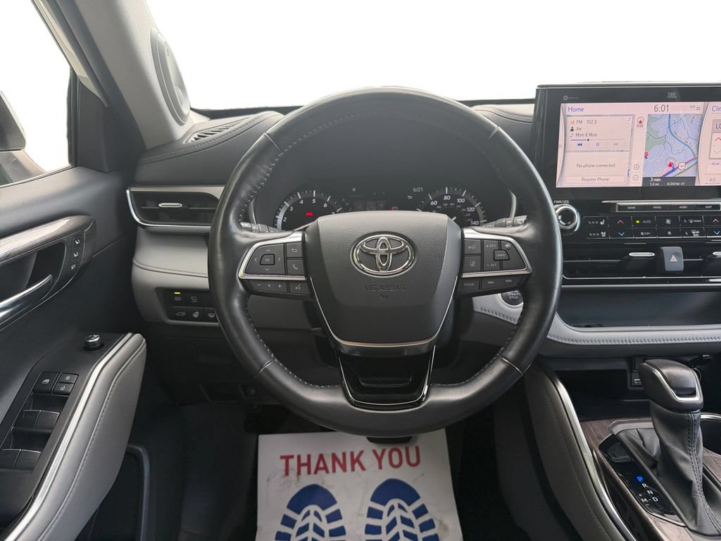 Used 2021 Toyota Highlander Limited AWD/4WD image 12