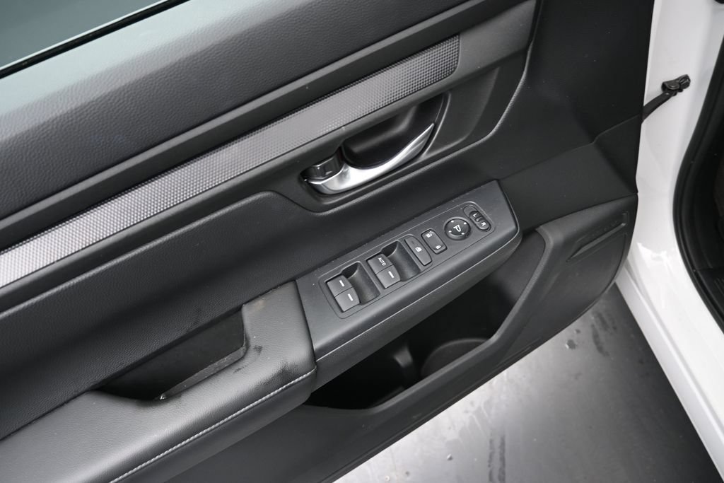 Used 2024 Honda CR-V LX image 17