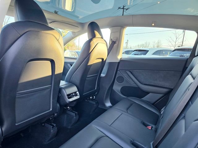 Used 2024 Tesla Model Y Long Range image 22