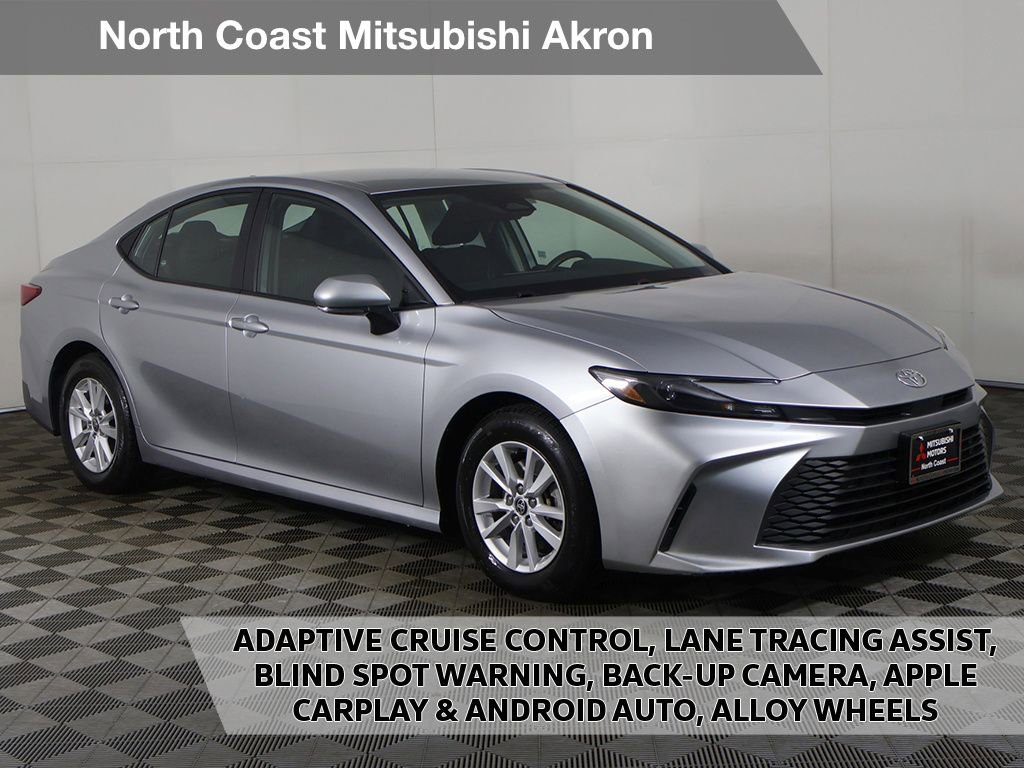 Used 2025 Toyota Camry LE FWD image 1