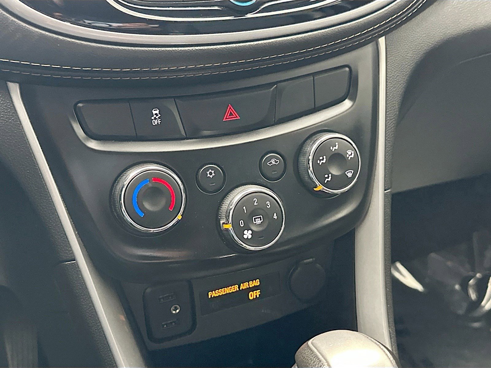 Used 2021 Chevrolet Trax LT image 11