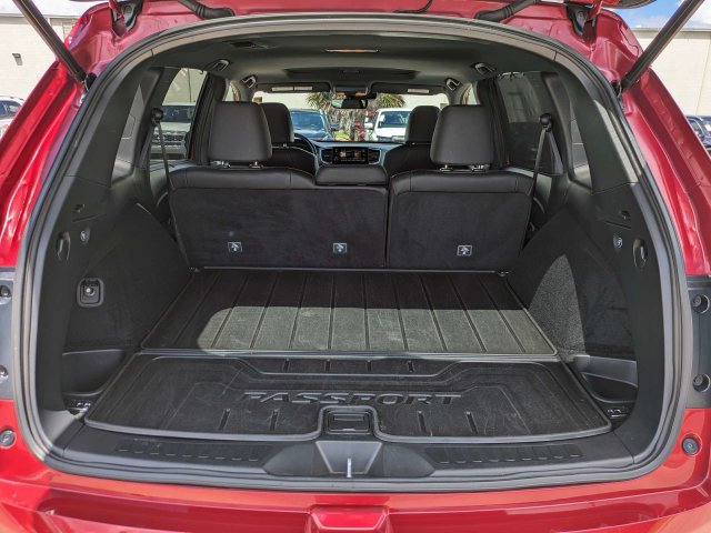 Used 2025 Honda Passport Black Edition image 13