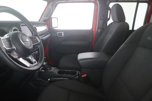 Used 2022 Jeep Wrangler Unlimited Sahara w/ Cold Weather Group AWD/4WD image 16