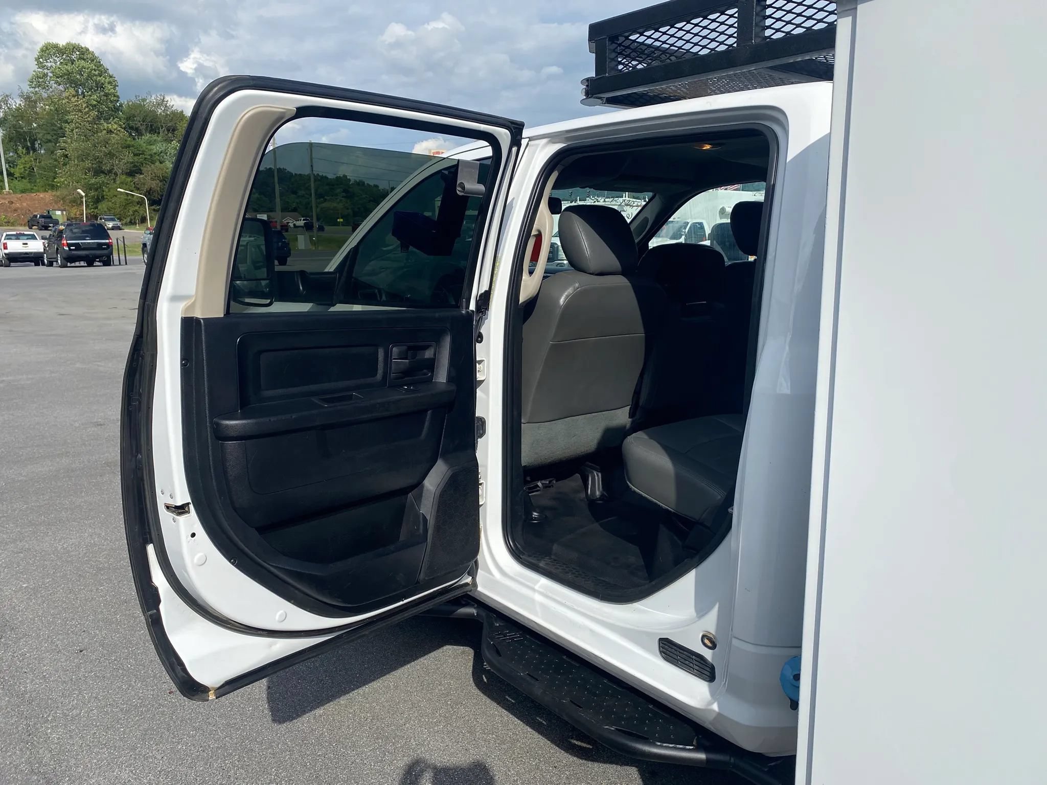 Used 2017 RAM 4500 Tradesman AWD/4WD image 24