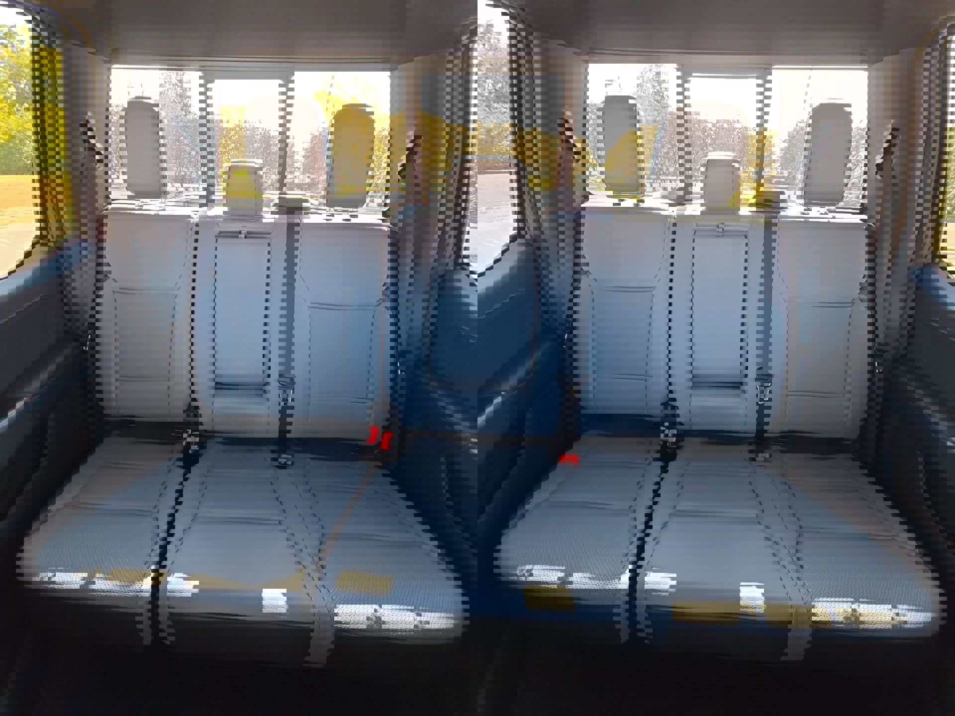 Used 2023 Ford F150 Lightning 4x4 SuperCrew image 22