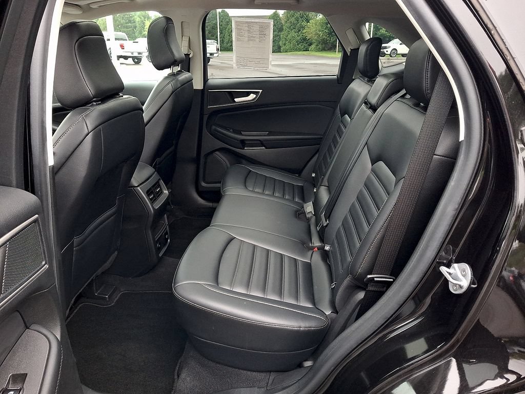 Used 2023 Ford Edge SEL w/ Convenience Package AWD/4WD image 13