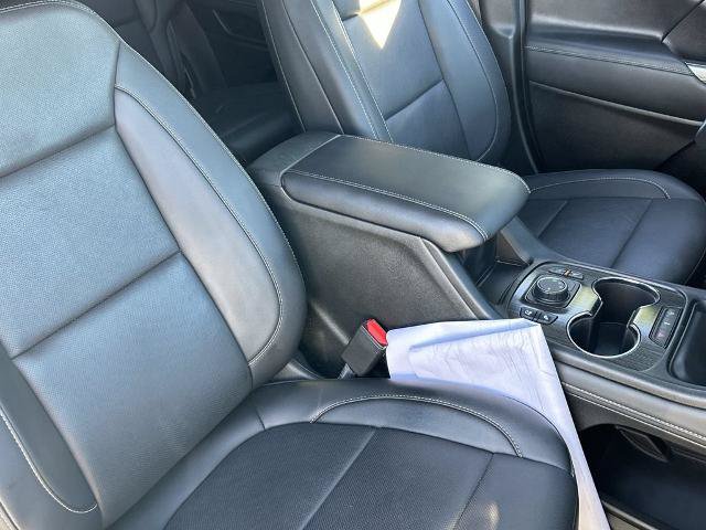 Used 2023 GMC Acadia SLT w/ Elevation Edition FWD image 23
