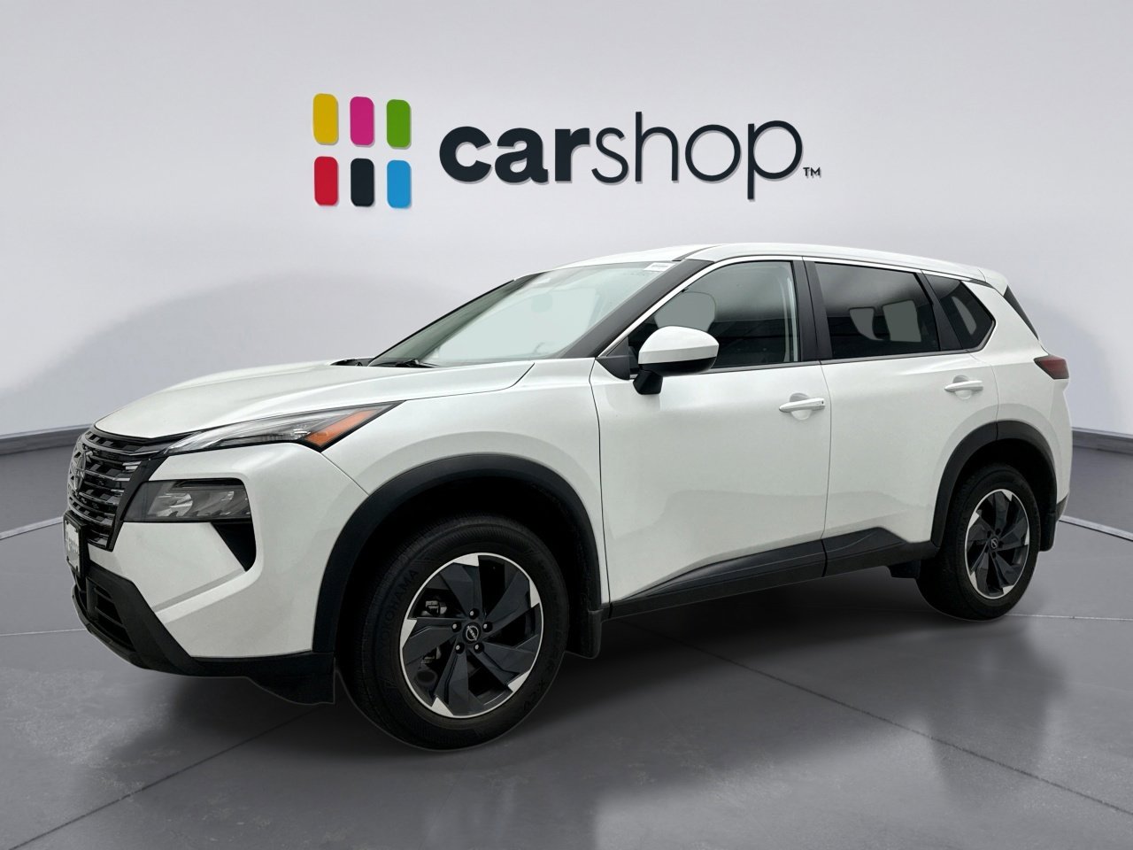 Used 2025 Nissan Rogue SV image 1