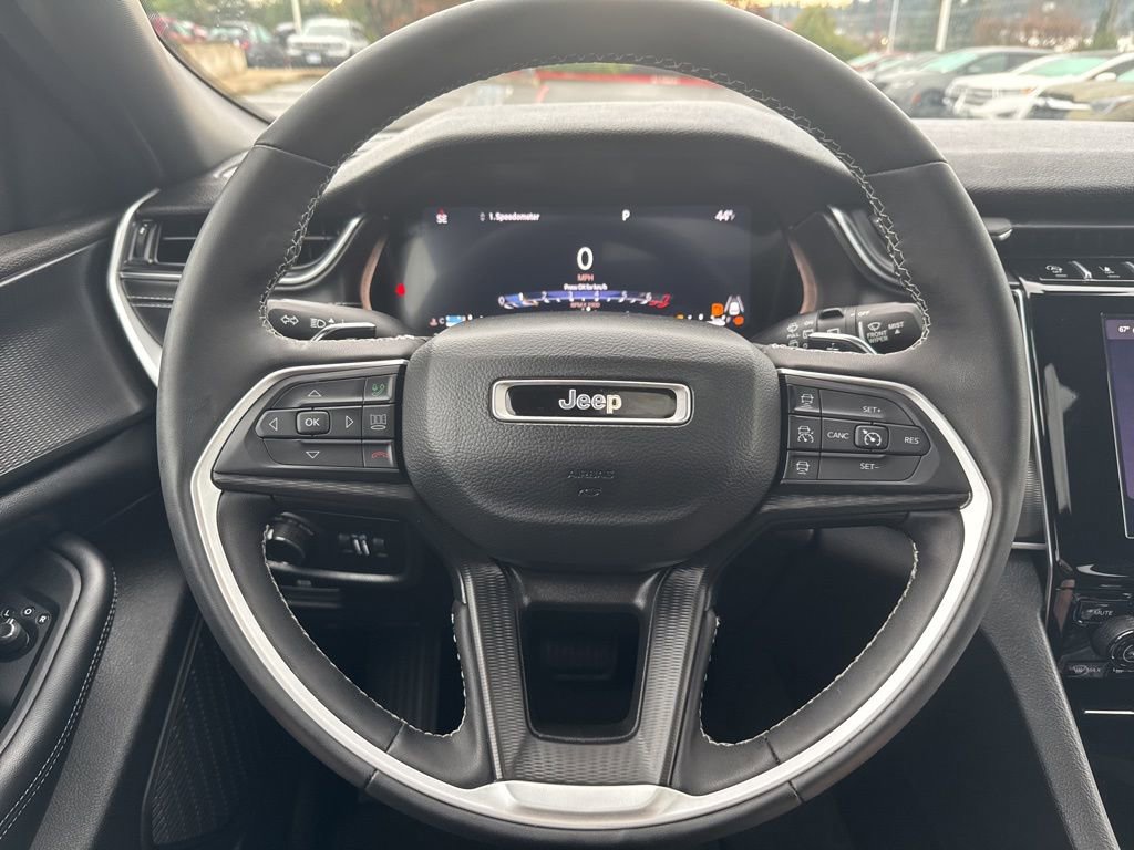 Used 2024 Jeep Grand Cherokee L Altitude image 16