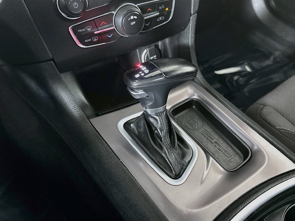 Used 2022 Dodge Charger SXT RWD image 15