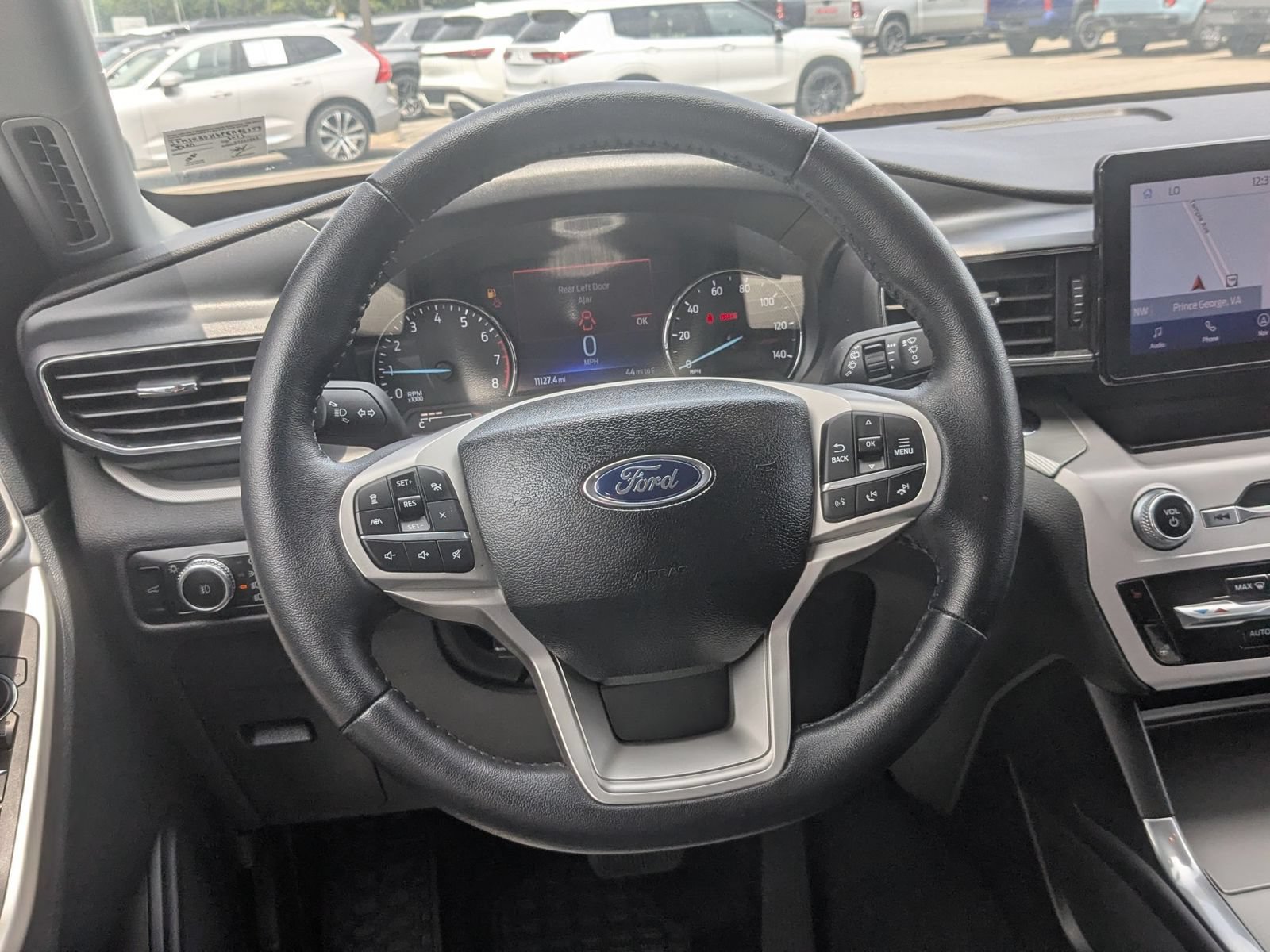 Used 2023 Ford Explorer XLT w/ Equipment Group 202A AWD/4WD image 32