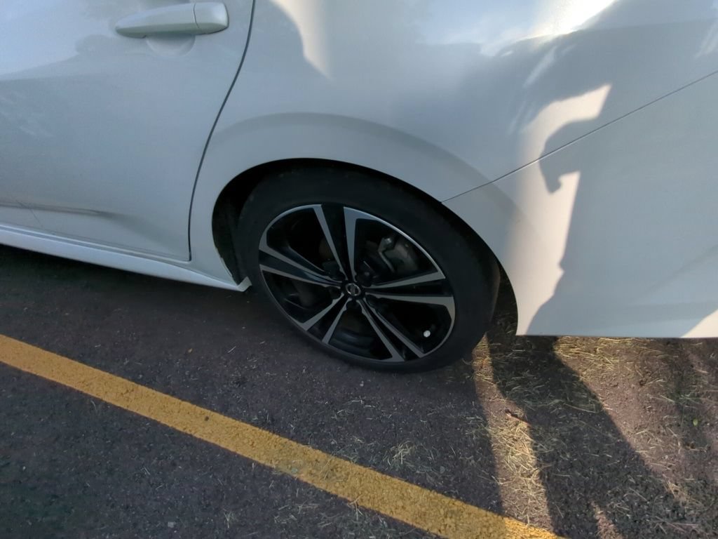 Used 2021 Nissan Sentra SR w/ SR Premium Package FWD image 5