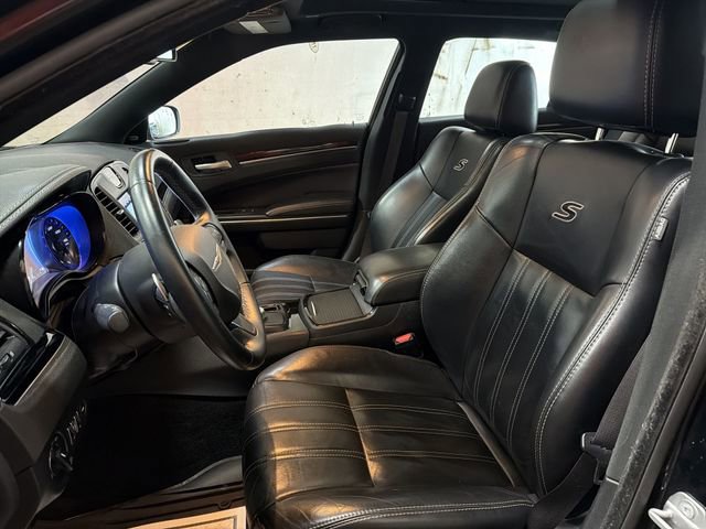 Used 2018 Chrysler 300 S w/ 300S Premium Group AWD/4WD image 11