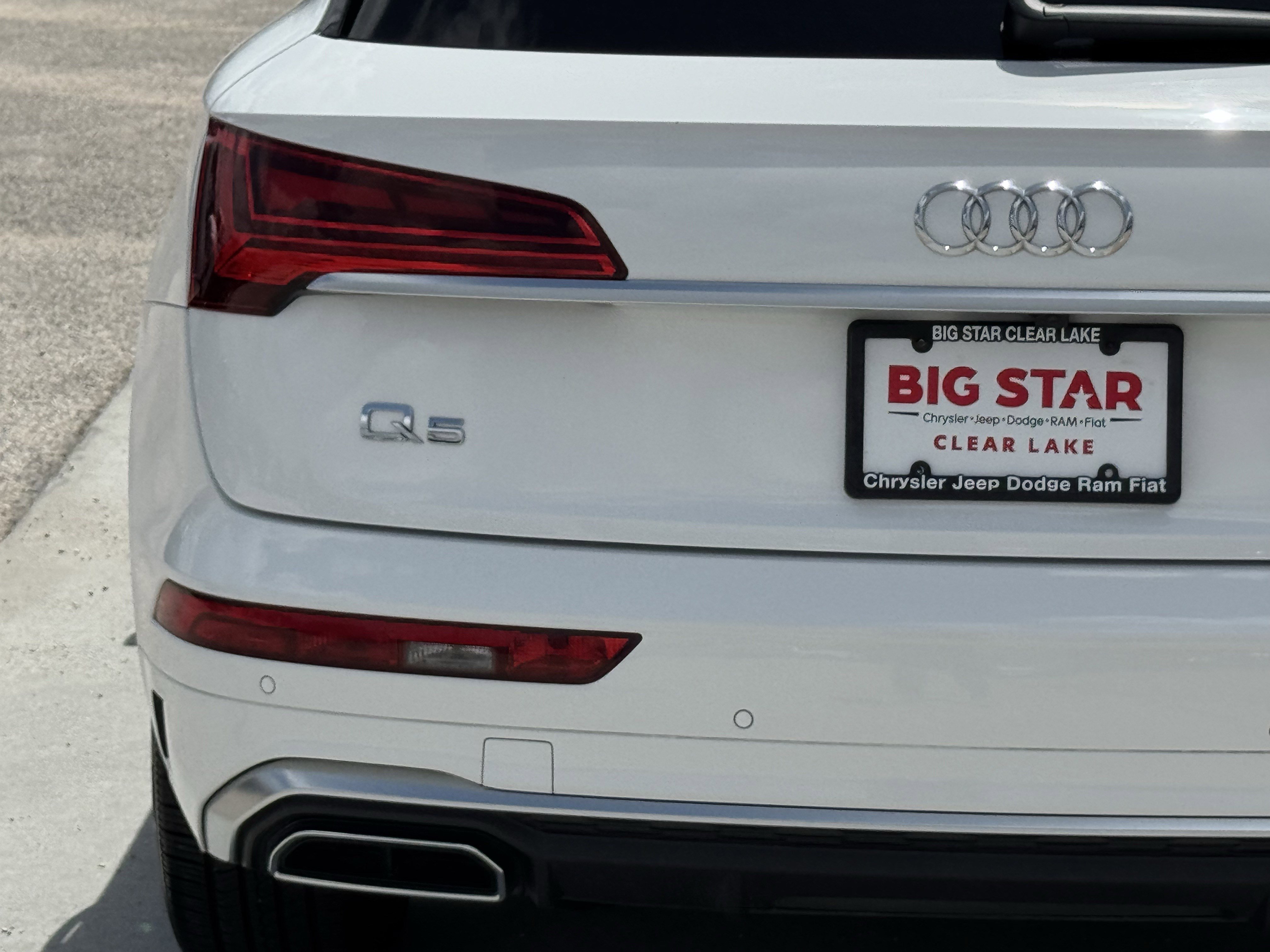 Used 2023 Audi Q5 2.0T Prestige w/ Prestige Package image 11