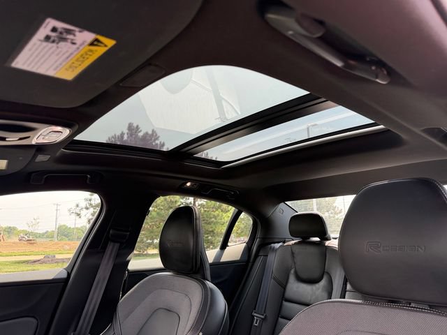Used 2019 Volvo S60 T6 R-Design AWD/4WD image 35