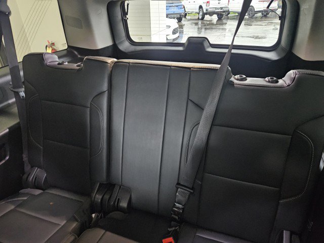 Used 2019 Chevrolet Suburban LT w/ LT Signature Package AWD/4WD image 10