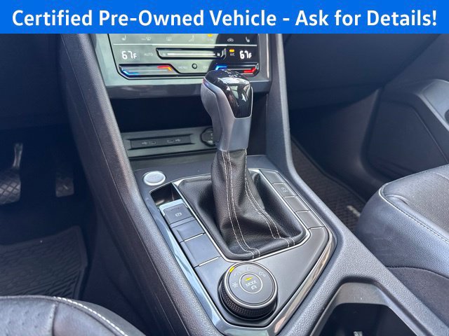 Certified 2022 Volkswagen Tiguan SE w/ Panoramic Sunroof Package AWD/4WD image 15