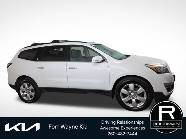 Used 2017 Chevrolet Traverse LT w/ Style and Technology Package FWD image 5