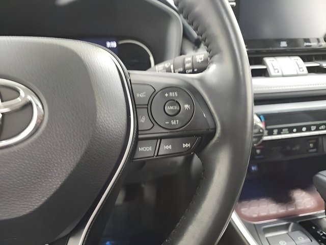 Used 2019 Toyota RAV4 Limited w/ Limited Grade Weather Package image 28