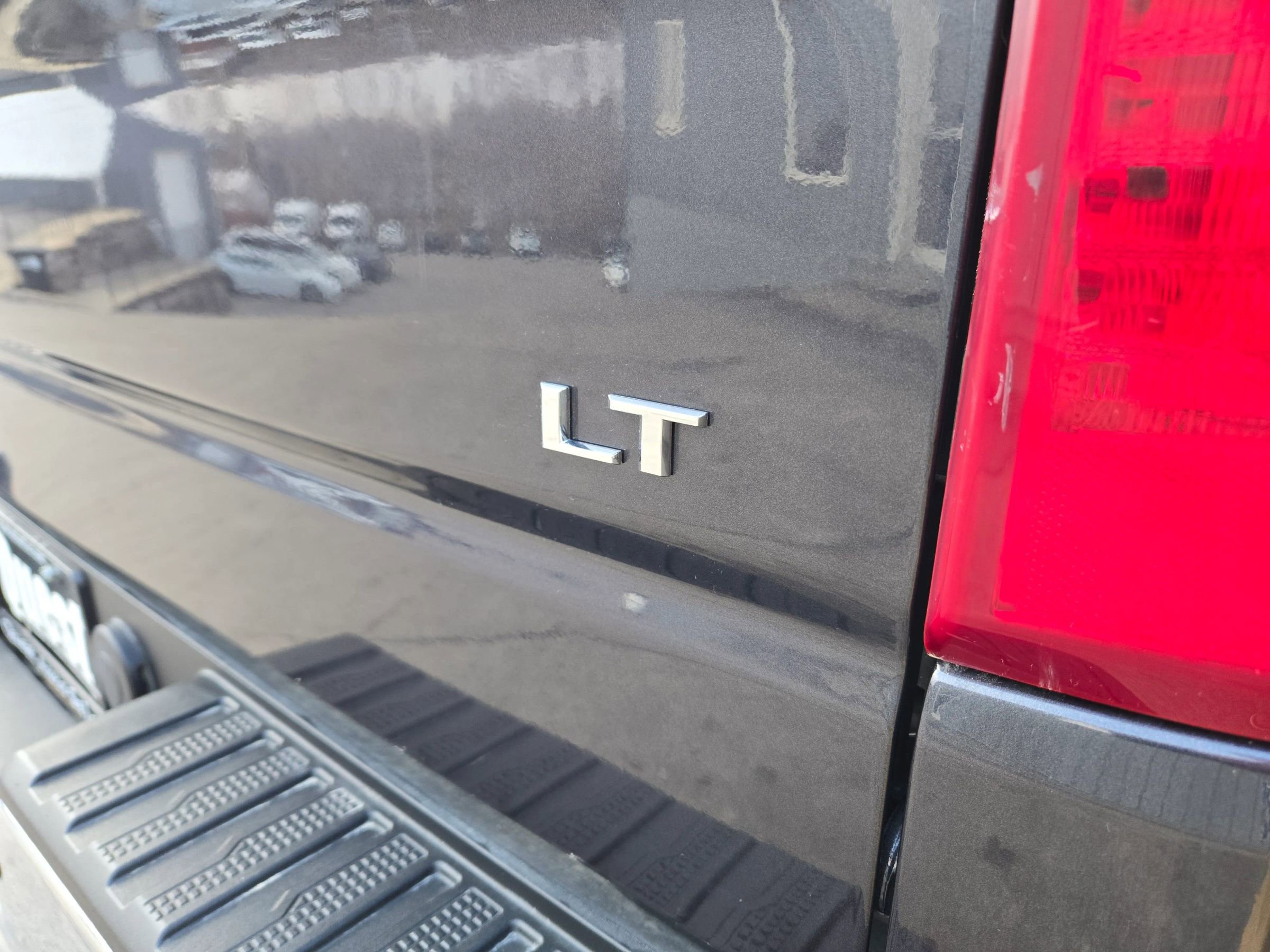 Used 2023 Chevrolet Silverado 1500 LT w/ Max Trailering Package image 24