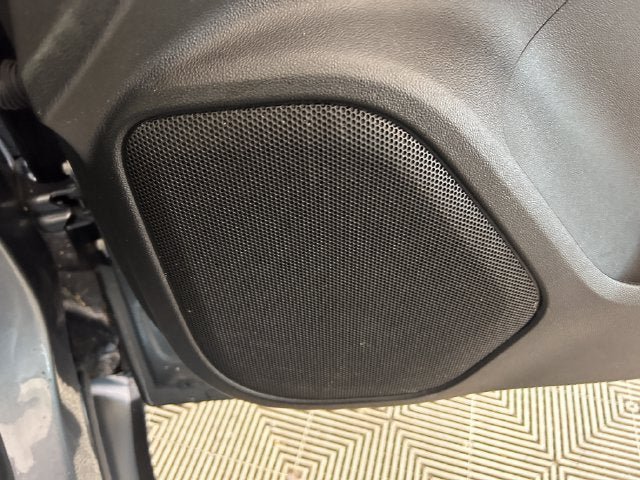 Used 2021 GMC Acadia SLE FWD image 28