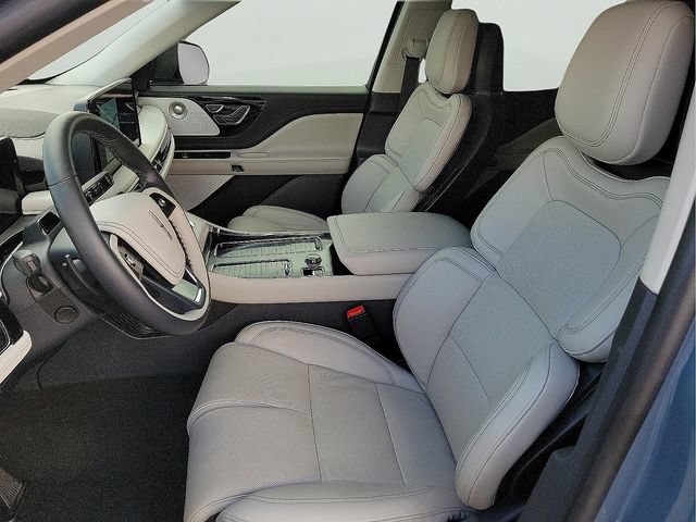 Used 2025 Lincoln Aviator Reserve w/ Luxury Package RWD image 19