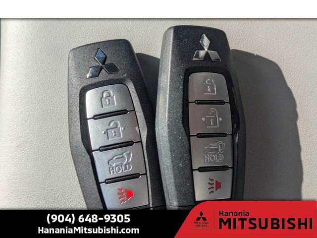 Used 2025 Mitsubishi Outlander SE image 34