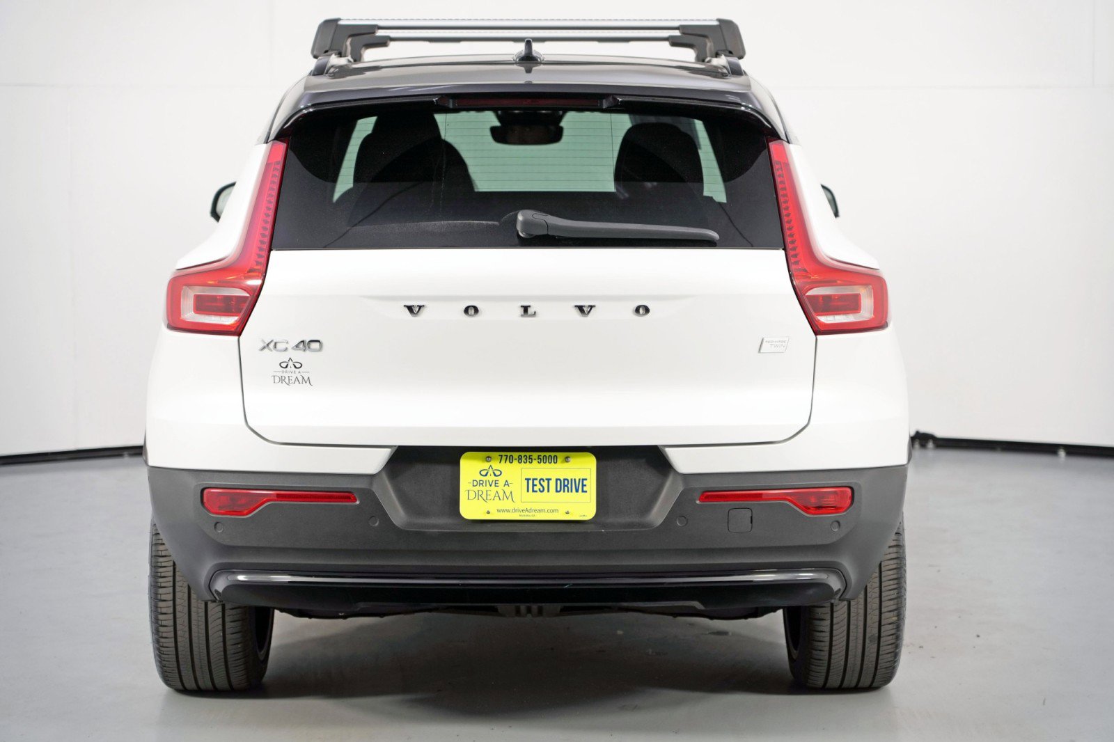 Used 2024 Volvo XC40 Recharge Plus w/ Protection Package Premier image 50