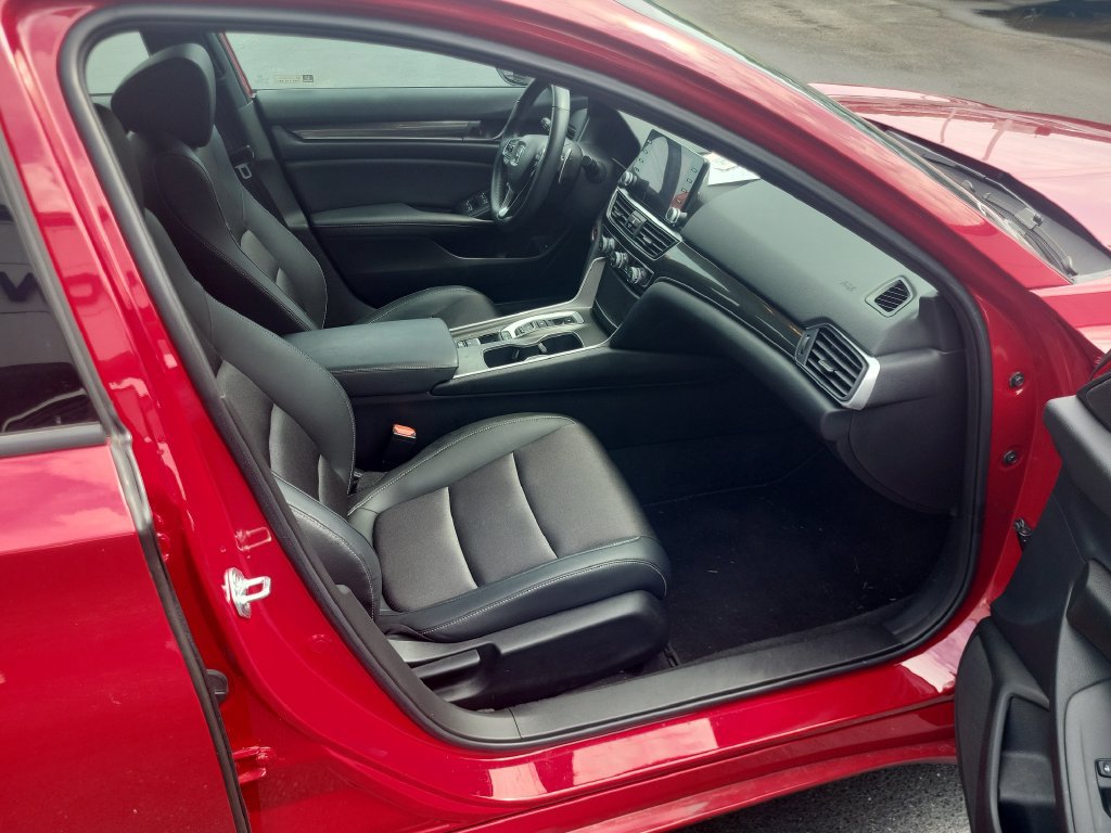 Used 2022 Honda Accord Sport image 12