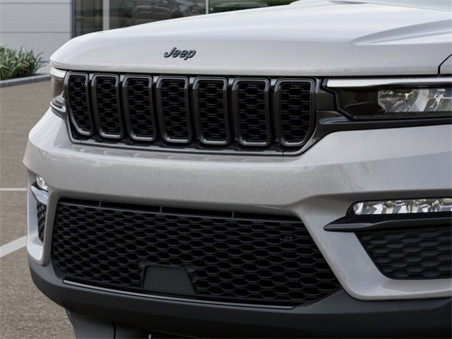 New 2025 Jeep Grand Cherokee Limited image 11