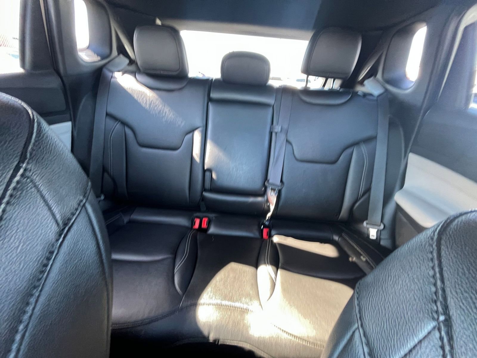 Used 2025 Jeep Compass Limited image 39
