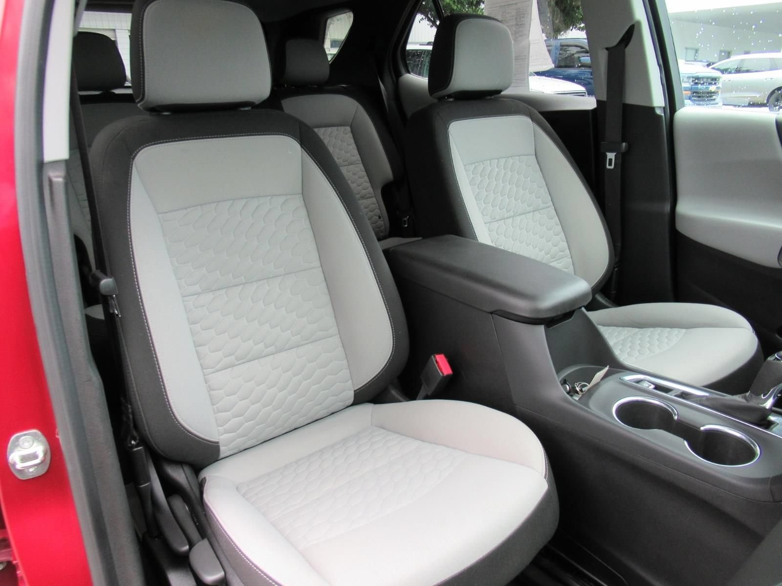 Used 2020 Chevrolet Equinox LT AWD/4WD image 9