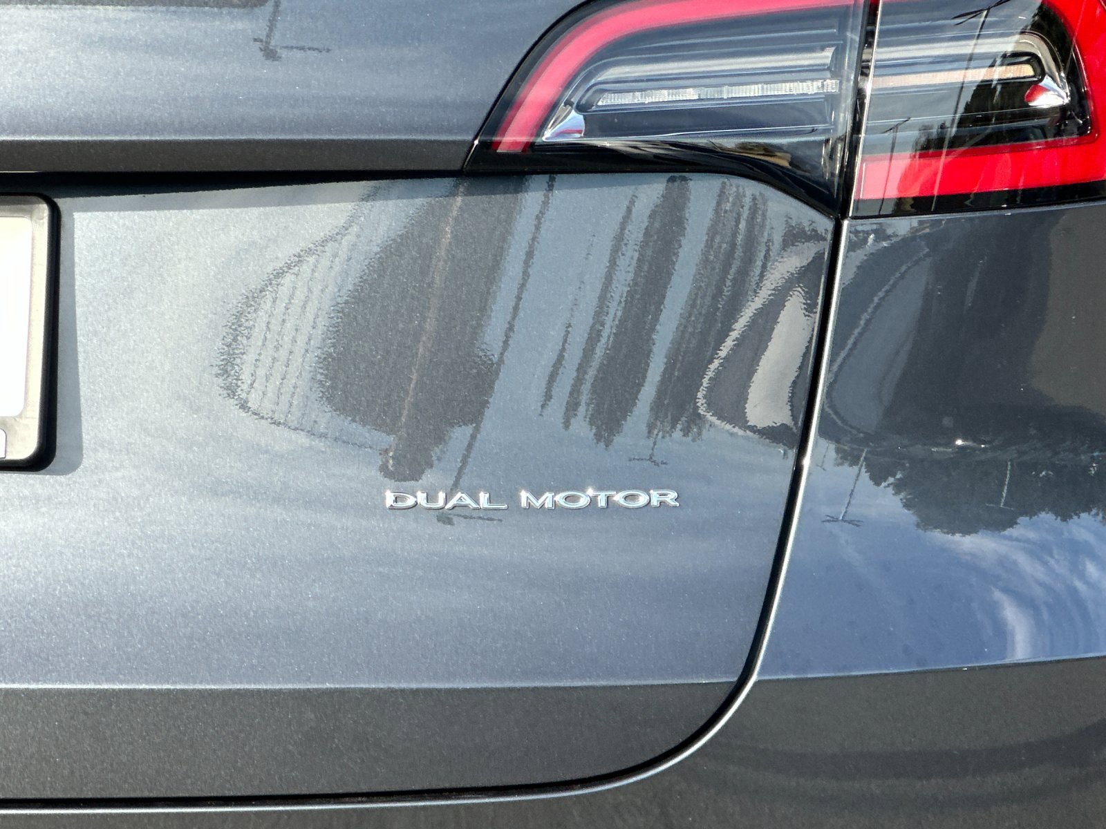 Used 2021 Tesla Model Y Long Range image 25