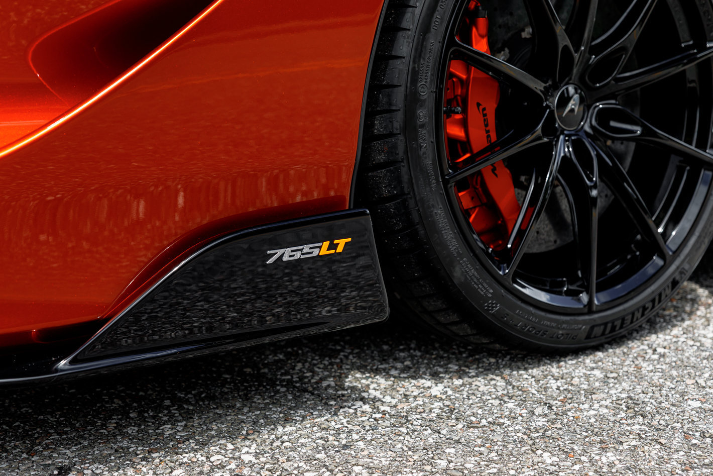 Used 2021 McLaren 765LT RWD image 17