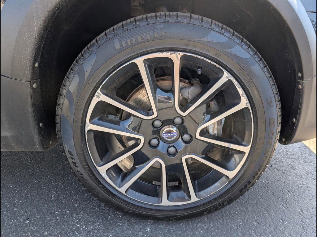 Used 2016 Volvo XC70 T5 Premier w/ Proximity Package AWD/4WD image 24