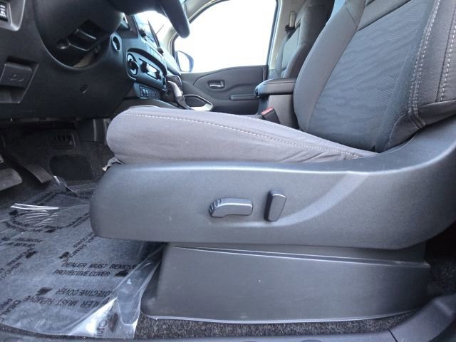 Used 2024 Nissan Frontier SV w/ Technology Package image 20