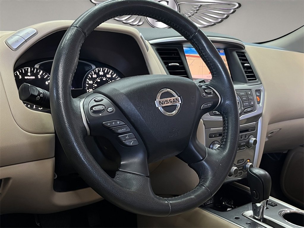 Used 2018 Nissan Pathfinder SL image 19