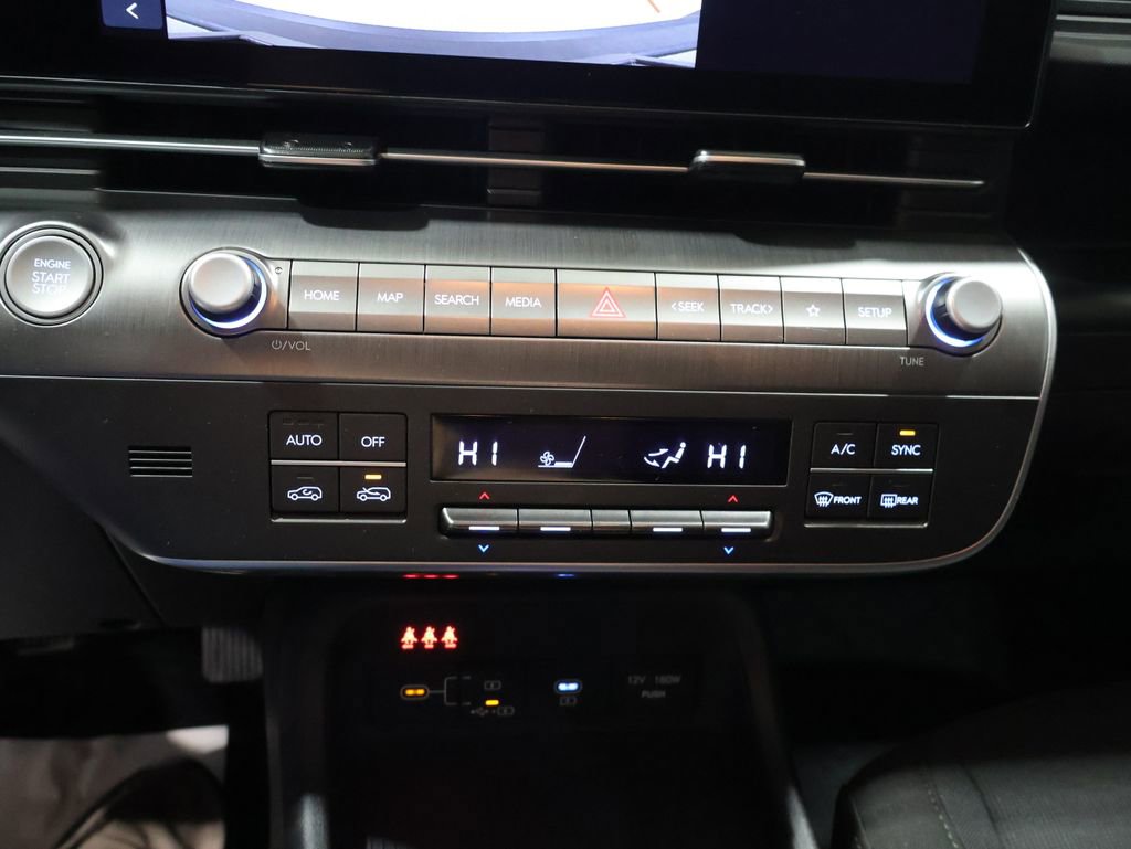 Used 2025 Hyundai Kona SEL image 27