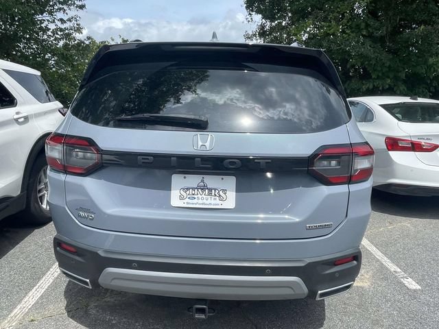 Used 2025 Honda Pilot Touring image 5