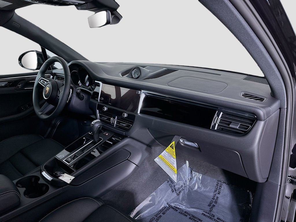 New 2026 Porsche Macan S AWD/4WD image 31