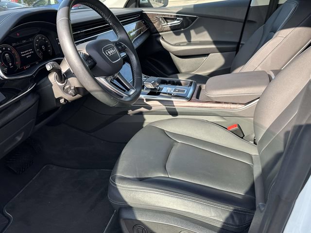 Used 2023 Audi Q8 Premium AWD/4WD image 21